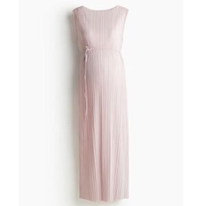 H&M MAMA Plissé Dress
